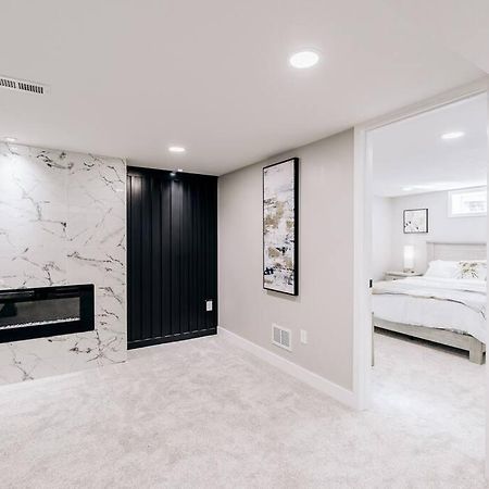 Beautiful Luxury Home Freshly Renovated With Big Yard, Seating & Grill Pad Cottage Grove Buitenkant foto